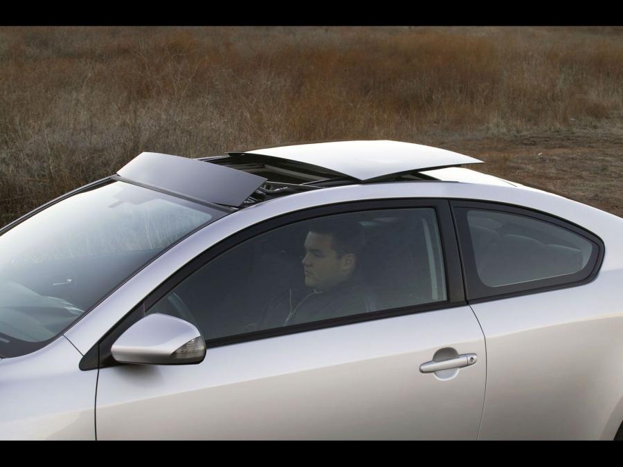  Scion tC 2005 года  (фото 72 из 130)